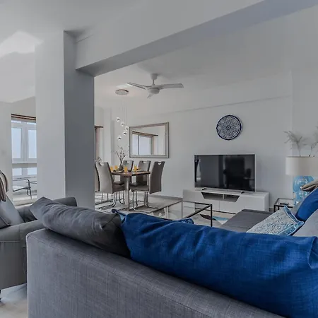 Sea Dunes - 3 Bedroom With Sea View